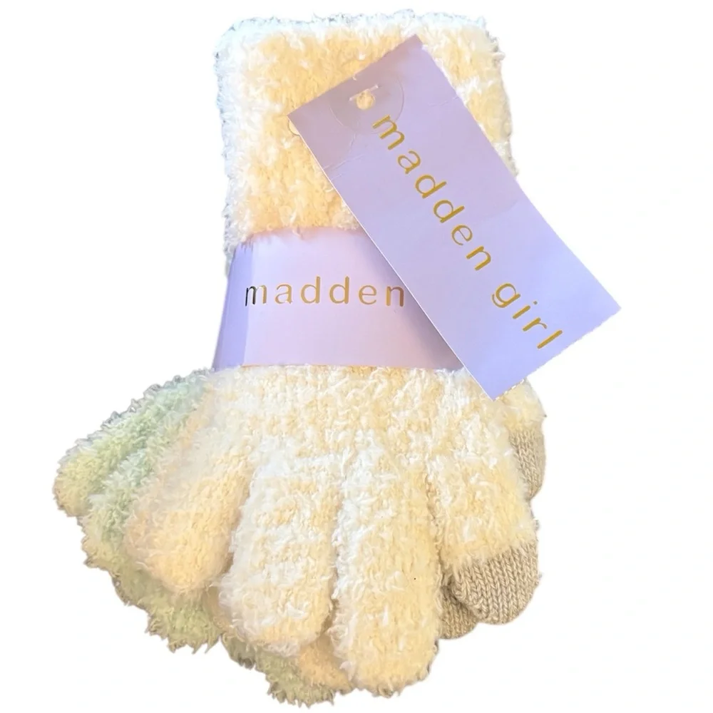 Girls madden girl Fluffy Tech Touch Gloves 3-Pc. Set